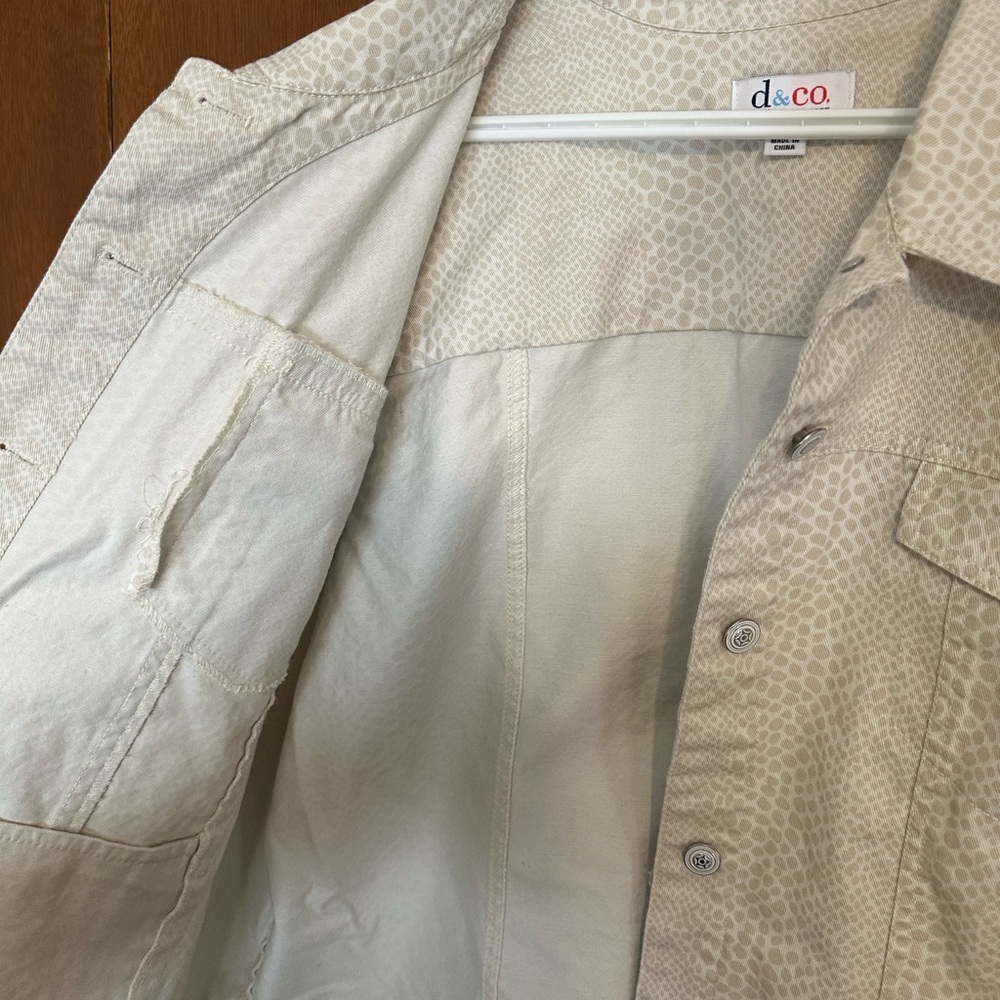 Chic Tan Utility Jacket - Picture 5 of 7